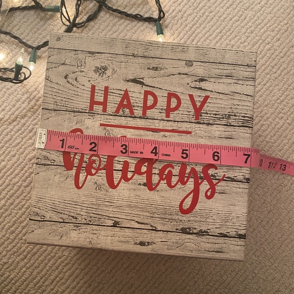 Design Focus I Holiday Gift Box I Happy Holidays Square Empty Gift Box - Picture 12 of 16
